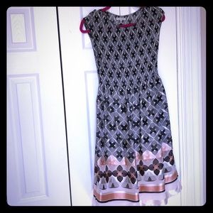 Casual/work dress. Summer or Fall